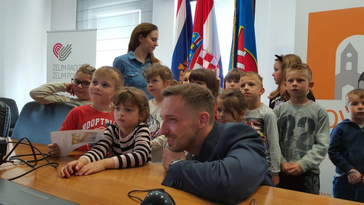 JAVLJANJE U SLOVENIJU IZ GRADSKE VIJEĆNICE