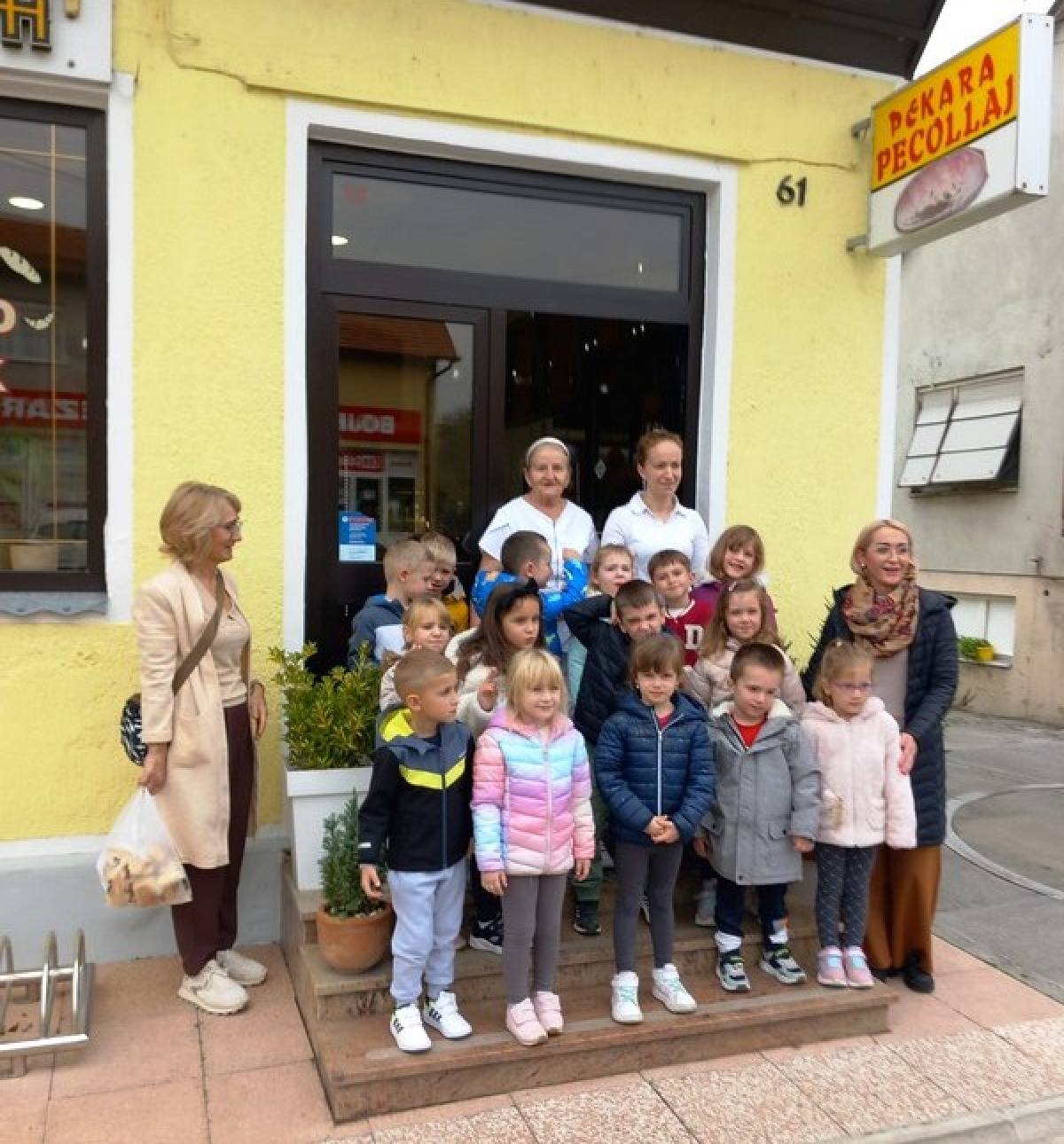 ''LEPTIRIĆI'' U POSJETI PEKARI PECOLLAJ